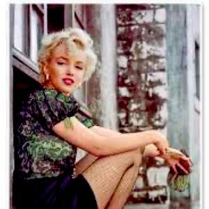 Meet your Posher, Julie